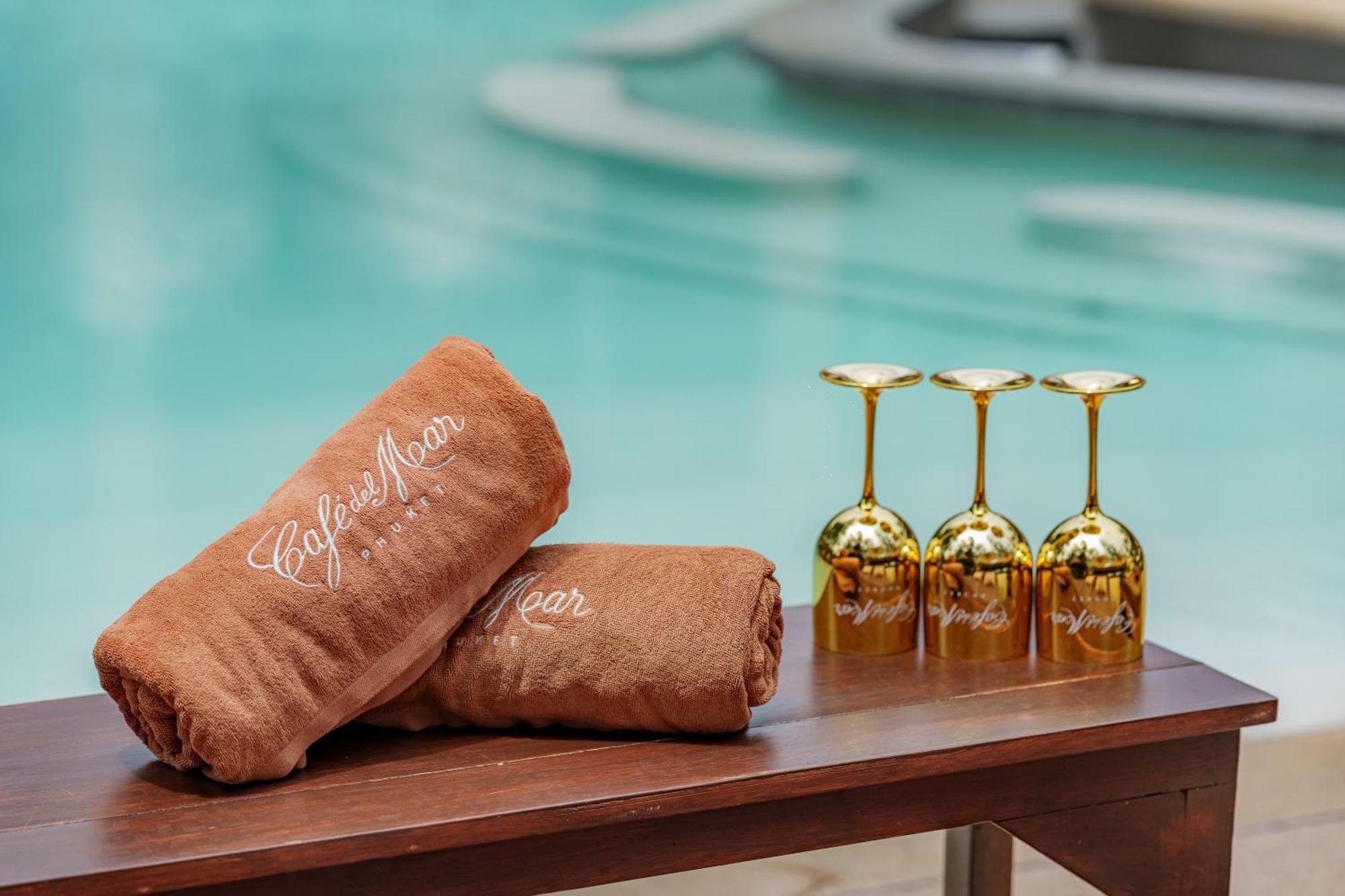 Cafe Del Mar Phuket - Suite & Penthouse Kamala Plajı Dış mekan fotoğraf